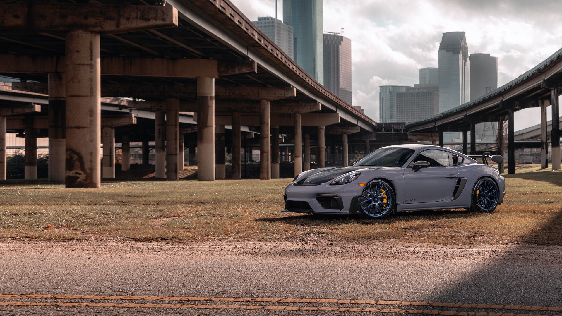 A Porsche 718 Cayman GT4 RS downtown