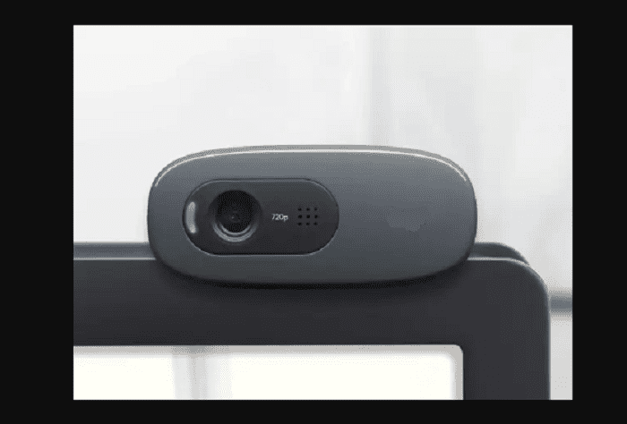 make sure your webcam is working fine (solve skype not detecting webcam issue)